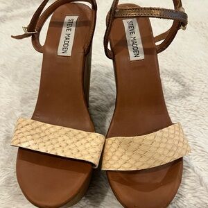 Steve Madden Women's Brown and Cream Wedges
